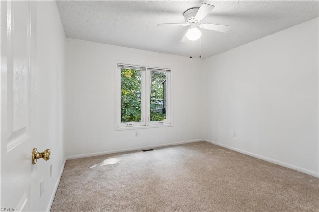 107 Sun Rise Way Yorktown VA 23693