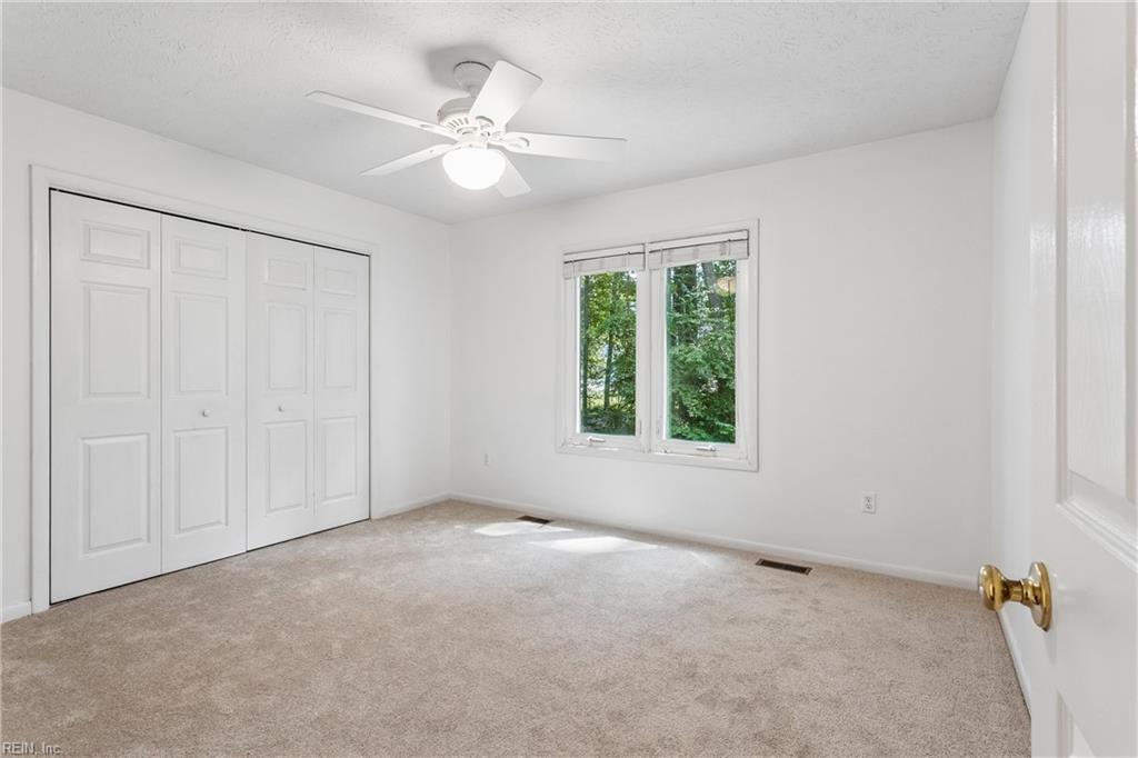 107 Sun Rise Way Yorktown VA 23693