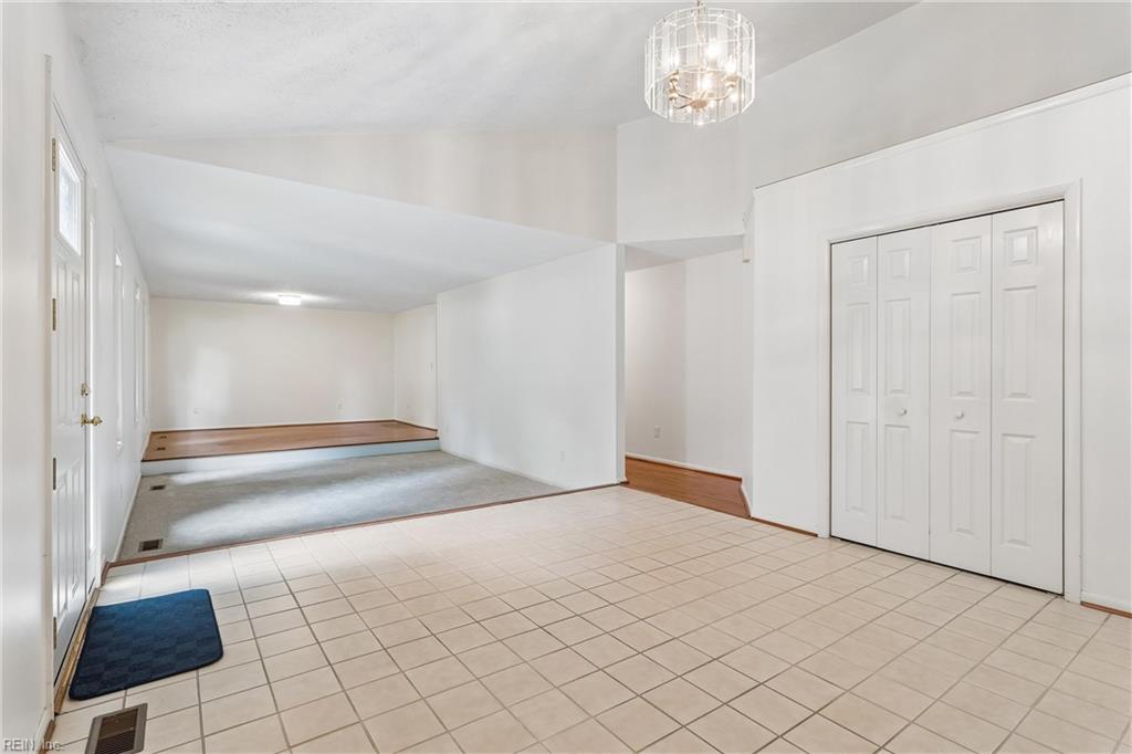 107 Sun Rise Way Yorktown VA 23693