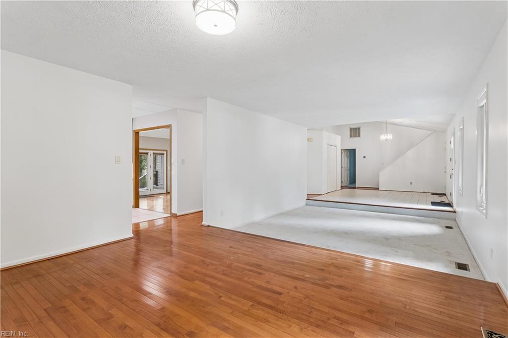107 Sun Rise Way Yorktown VA 23693