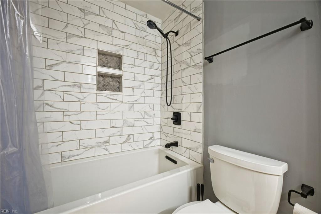 880 Brompton Court Newport News VA 23608