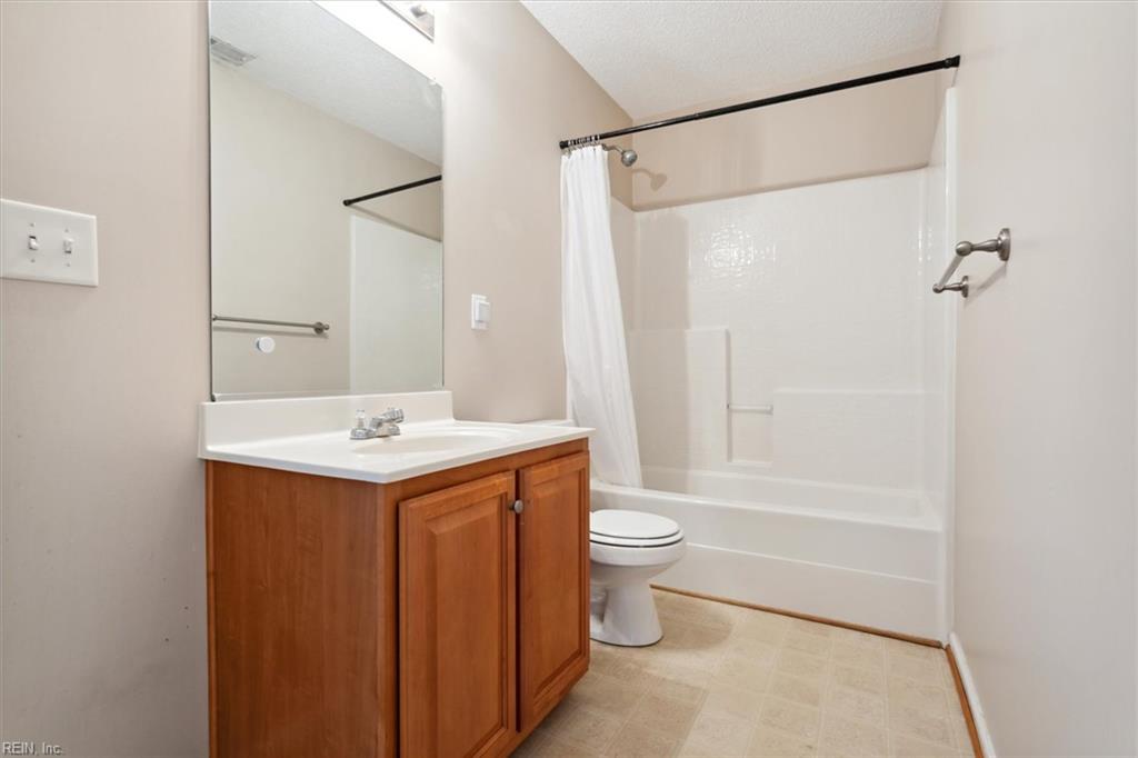 100 Kevin Court Yorktown VA 23692