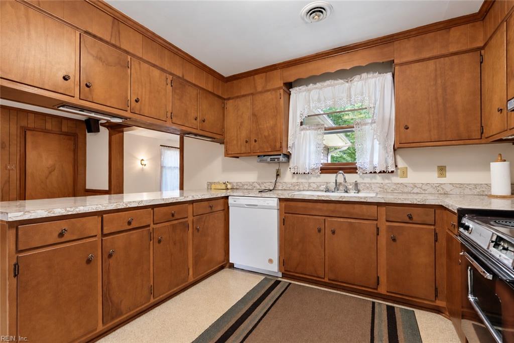 136 Princess Margaret Drive Newport News VA 23602