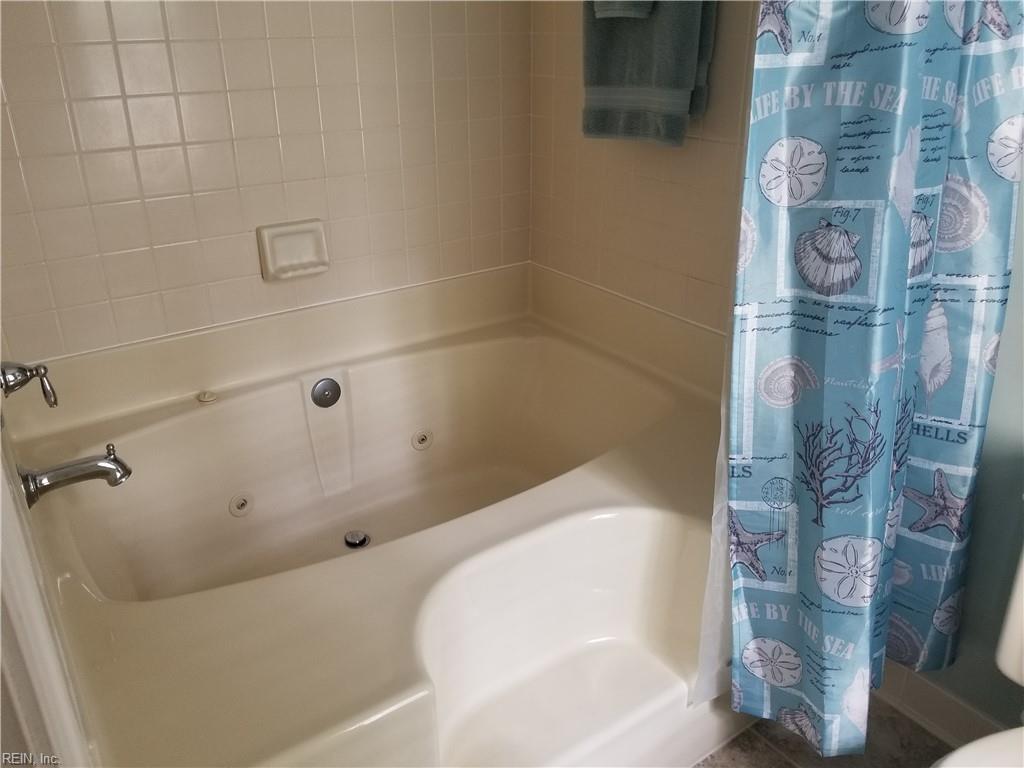 103 Blackberry Bend Yorktown VA 23693