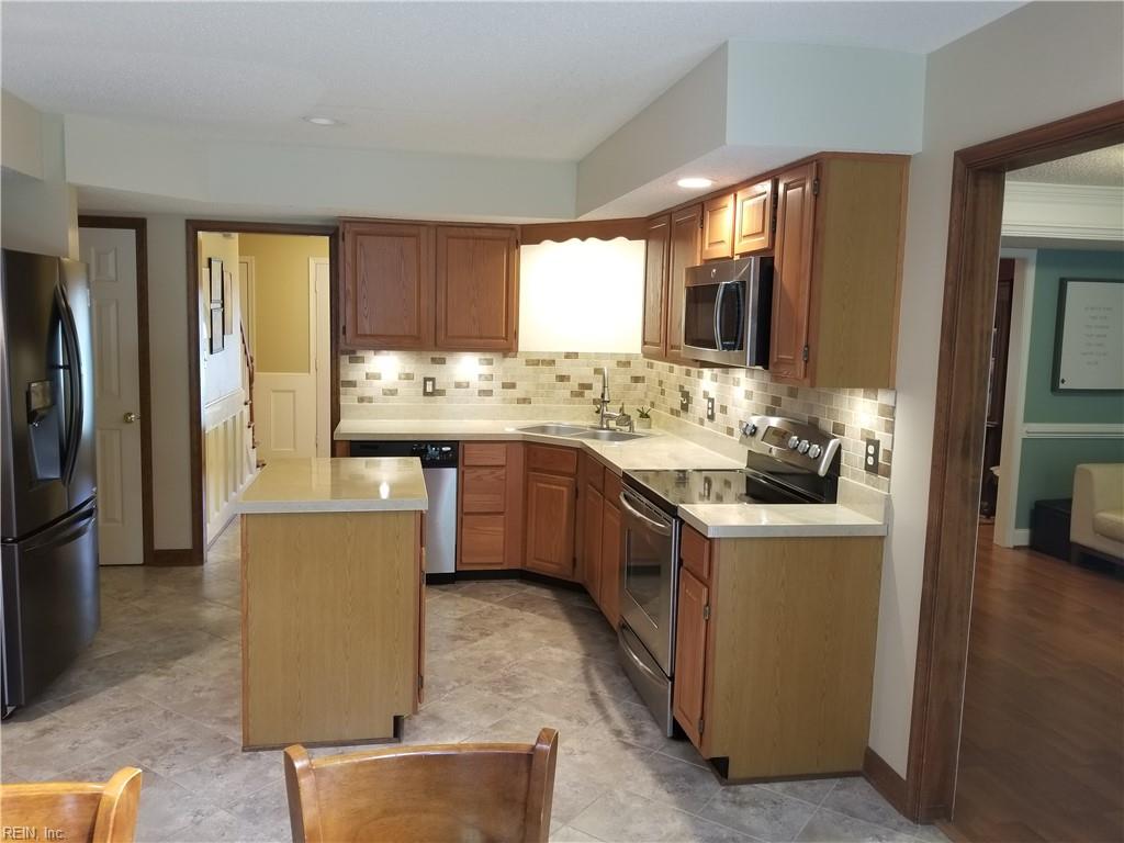 103 Blackberry Bend Yorktown VA 23693