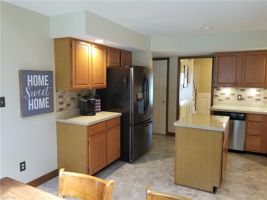103 Blackberry Bend Yorktown VA 23693