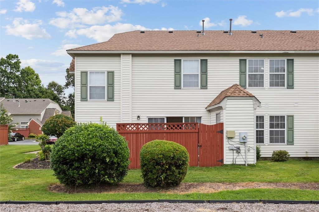 107 Post Oak Road Yorktown VA 23693