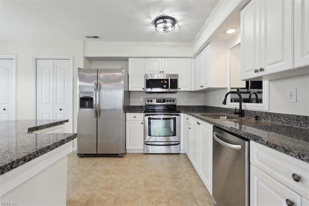 107 Post Oak Road Yorktown VA 23693