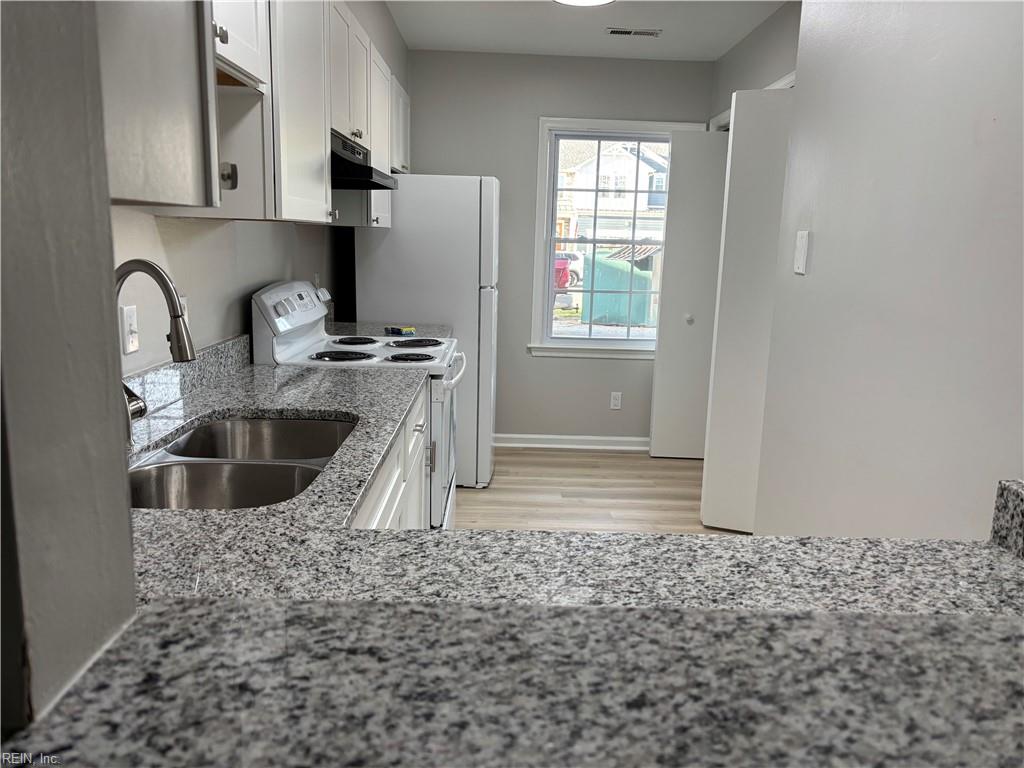 364 Poplar Avenue Newport News VA 23607