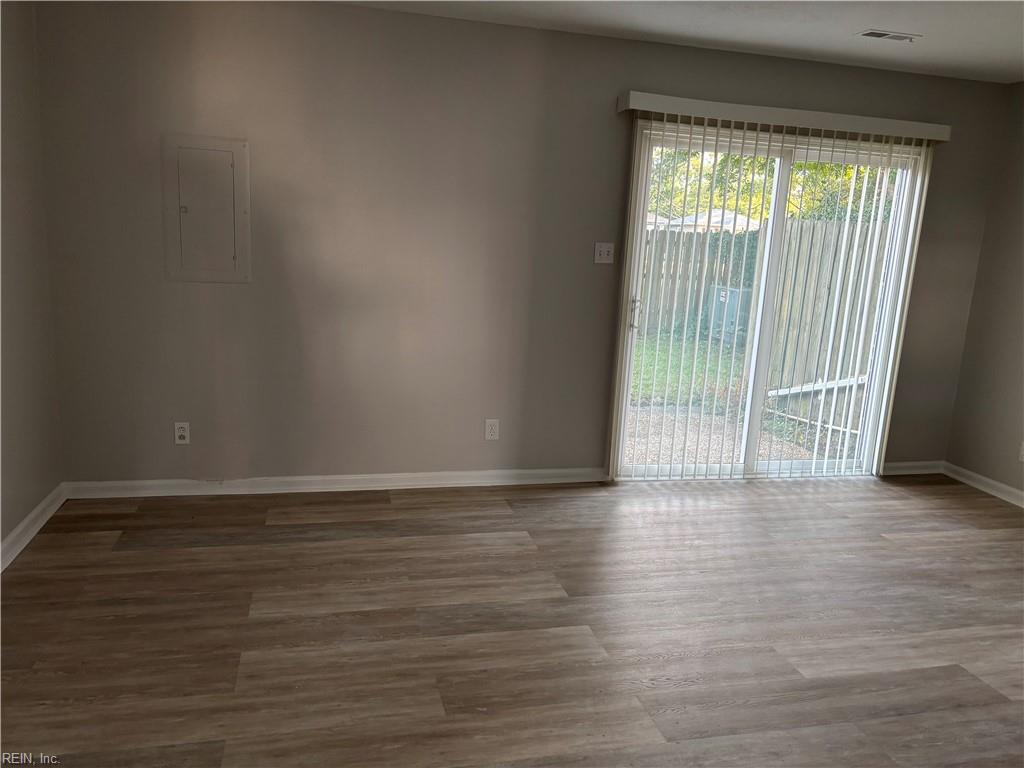 364 Poplar Avenue Newport News VA 23607