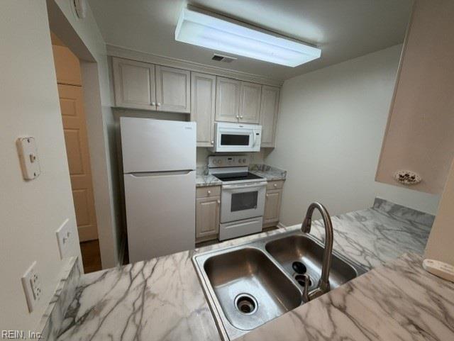 823 Ironwood Drive Yorktown VA 23693