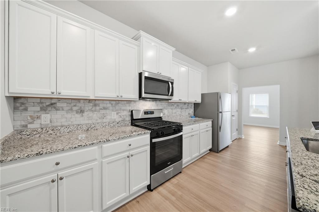 1009 Melbourne Street Newport News VA 23608