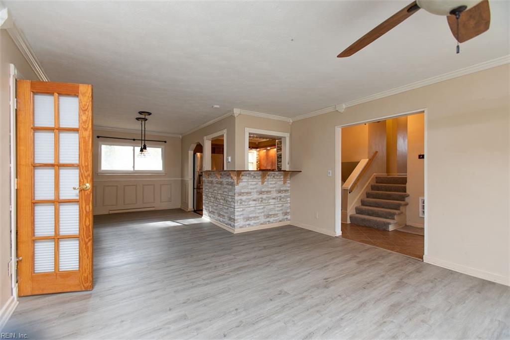 10 Warren Drive Newport News VA 23608