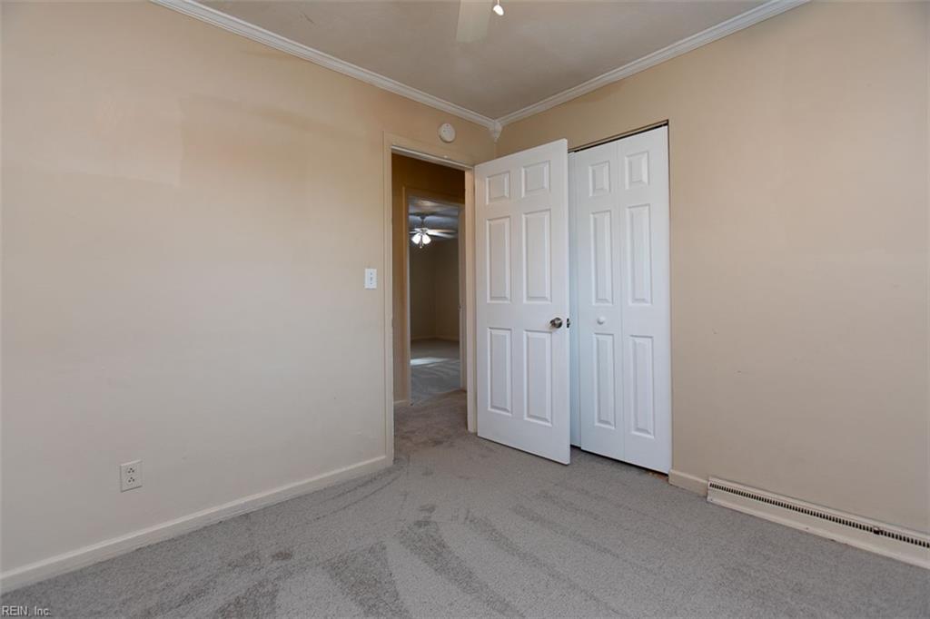 10 Warren Drive Newport News VA 23608
