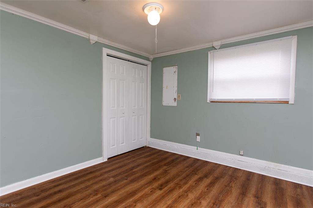 10 Warren Drive Newport News VA 23608