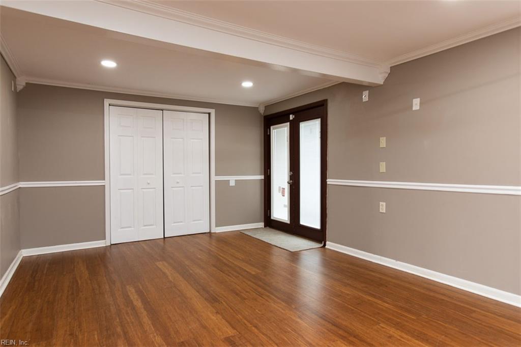 10 Warren Drive Newport News VA 23608