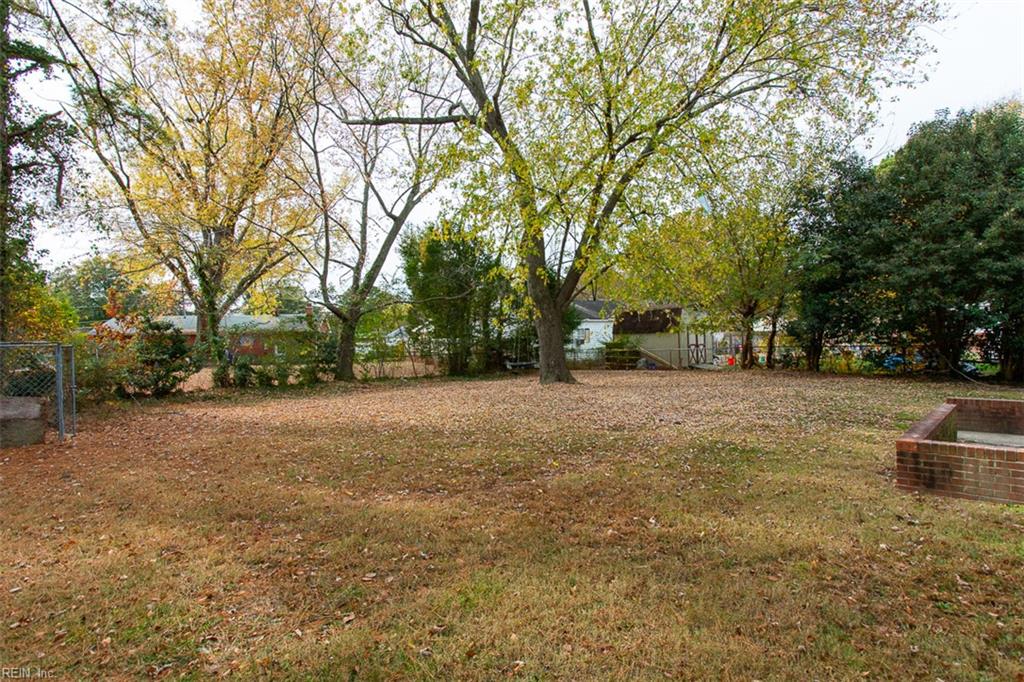 10 Warren Drive Newport News VA 23608