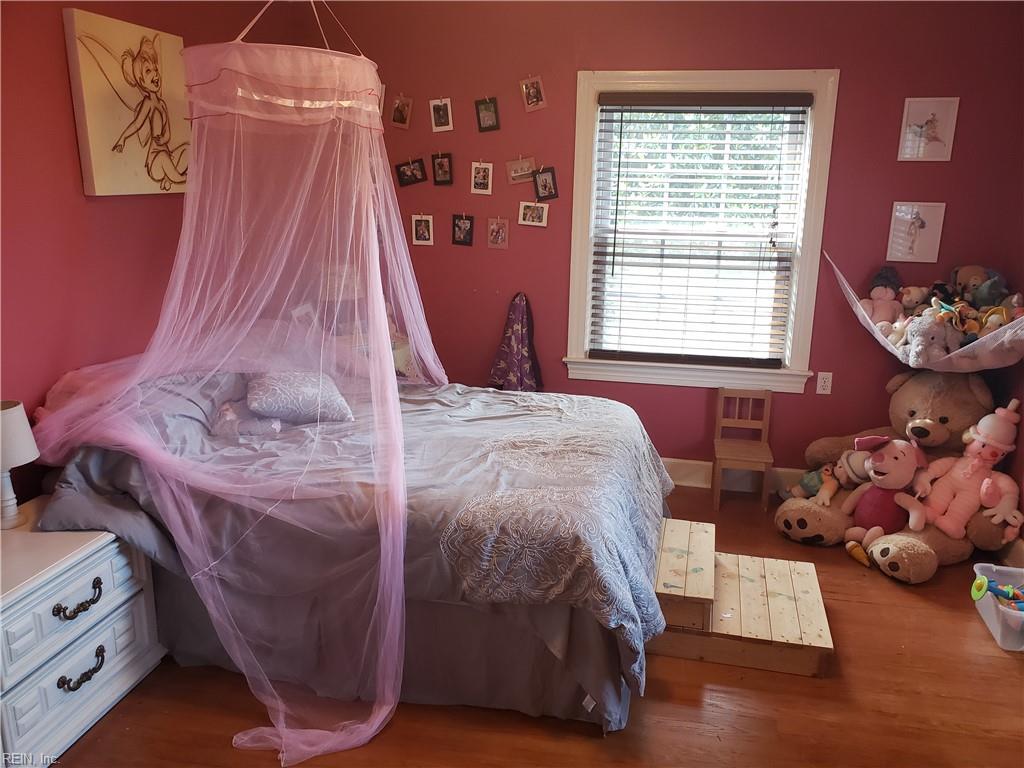 27 Holly Drive Newport News VA 23601