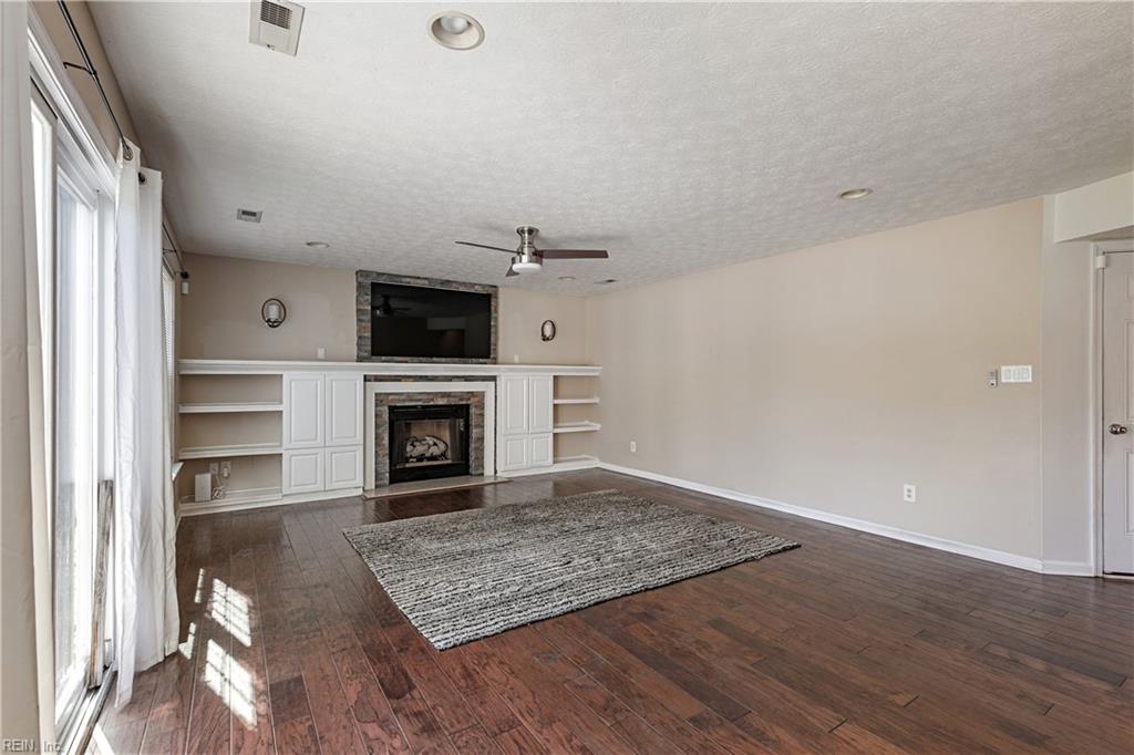 103 Mulberry Court Yorktown VA 23690