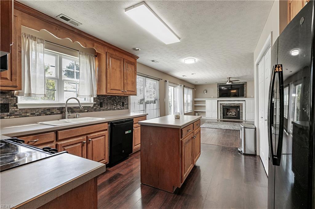 103 Mulberry Court Yorktown VA 23690
