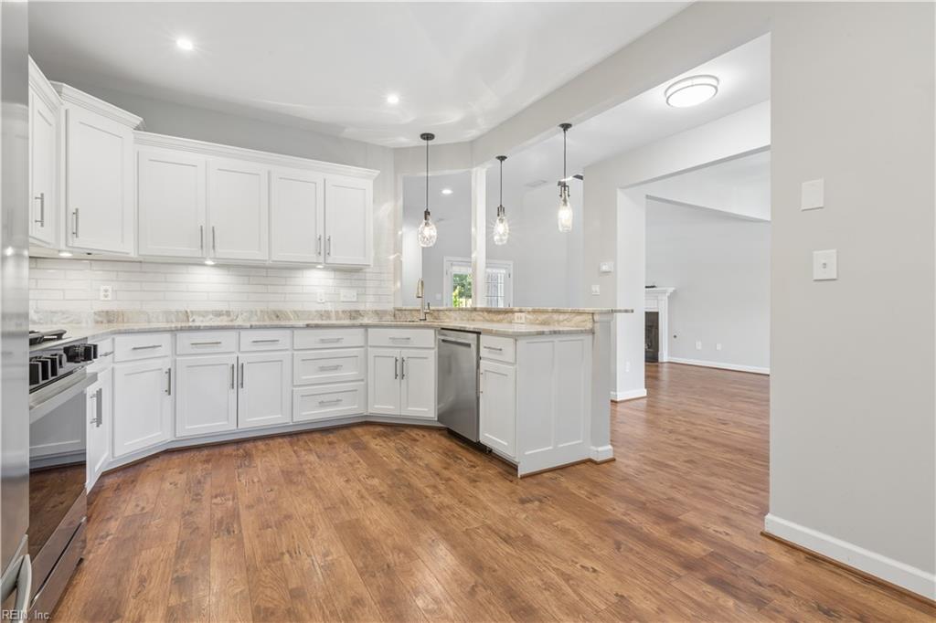 812 E Willow Point Place Newport News VA 23602