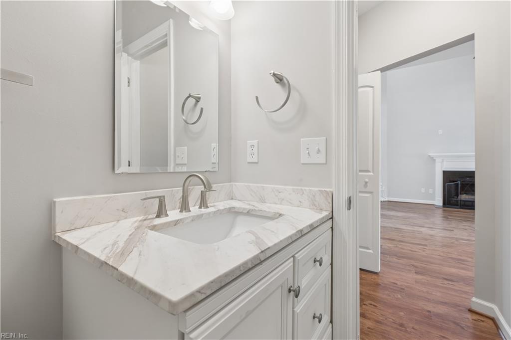 812 E Willow Point Place Newport News VA 23602