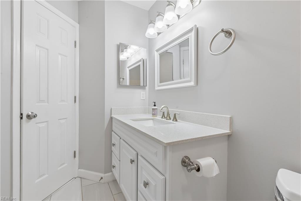 812 E Willow Point Place Newport News VA 23602