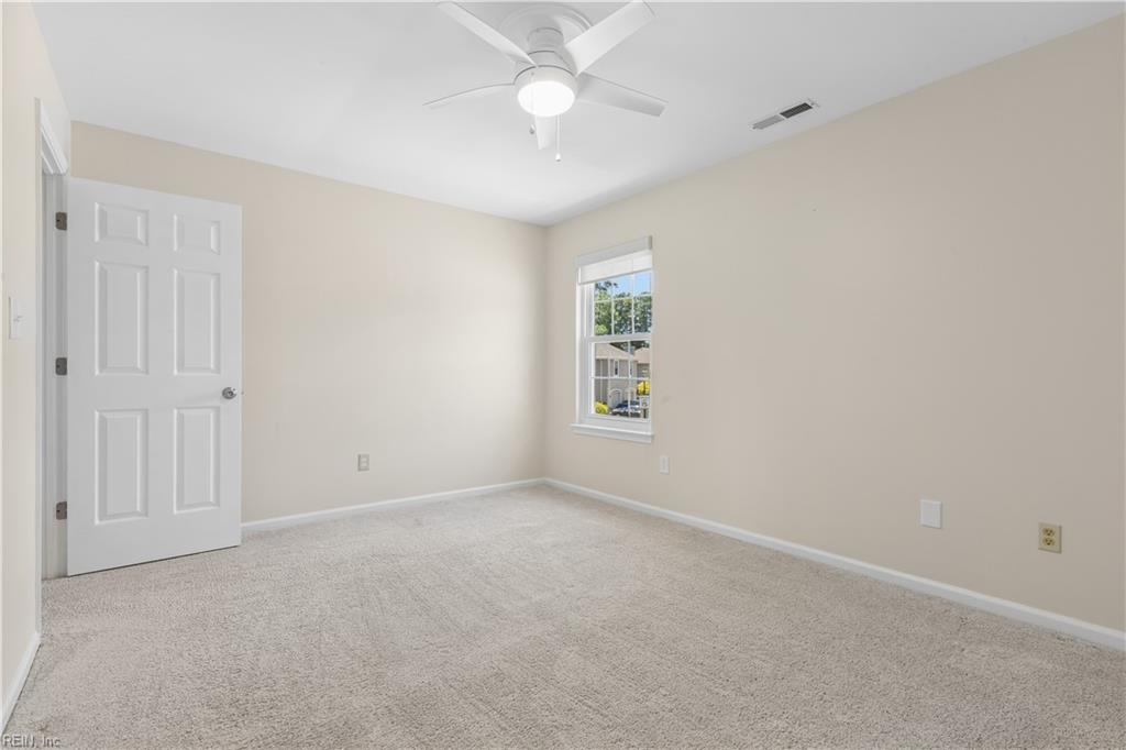 812 E Willow Point Place Newport News VA 23602