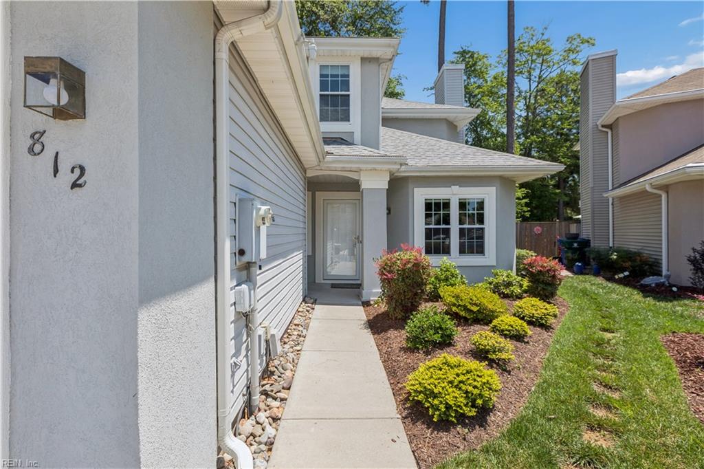 812 E Willow Point Place Newport News VA 23602