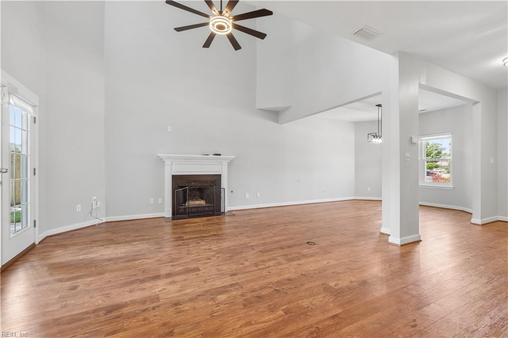 812 E Willow Point Place Newport News VA 23602