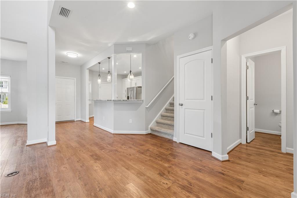 812 E Willow Point Place Newport News VA 23602