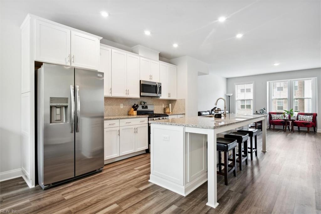 115 Daybeacon Street Yorktown VA 23692