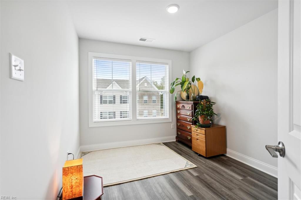 115 Daybeacon Street Yorktown VA 23692
