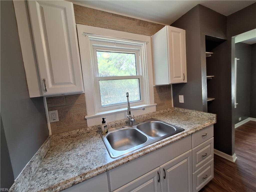 3 S Stuart Road Newport News VA 23605