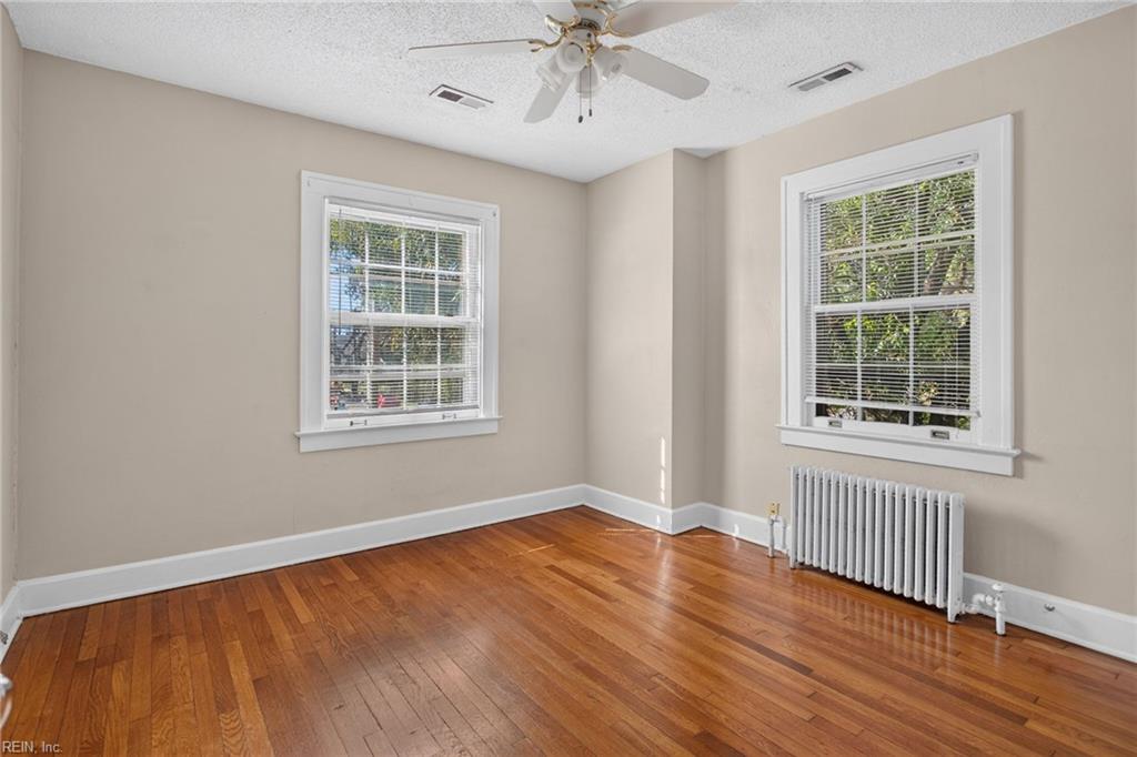5212 Huntington Avenue Newport News VA 23607