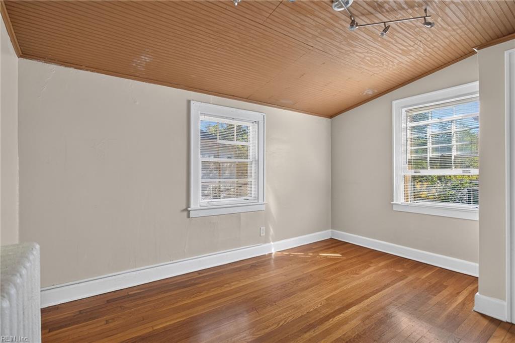 5212 Huntington Avenue Newport News VA 23607