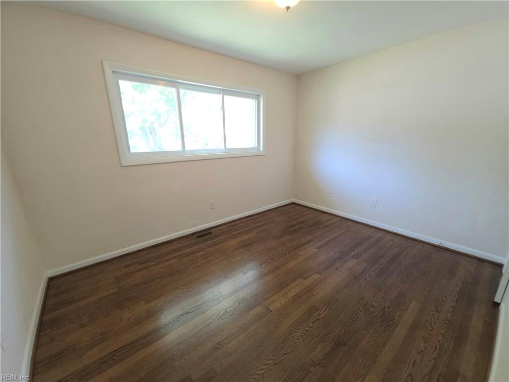 87 Kendall Drive Newport News VA 23601