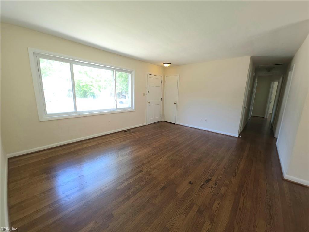 87 Kendall Drive Newport News VA 23601
