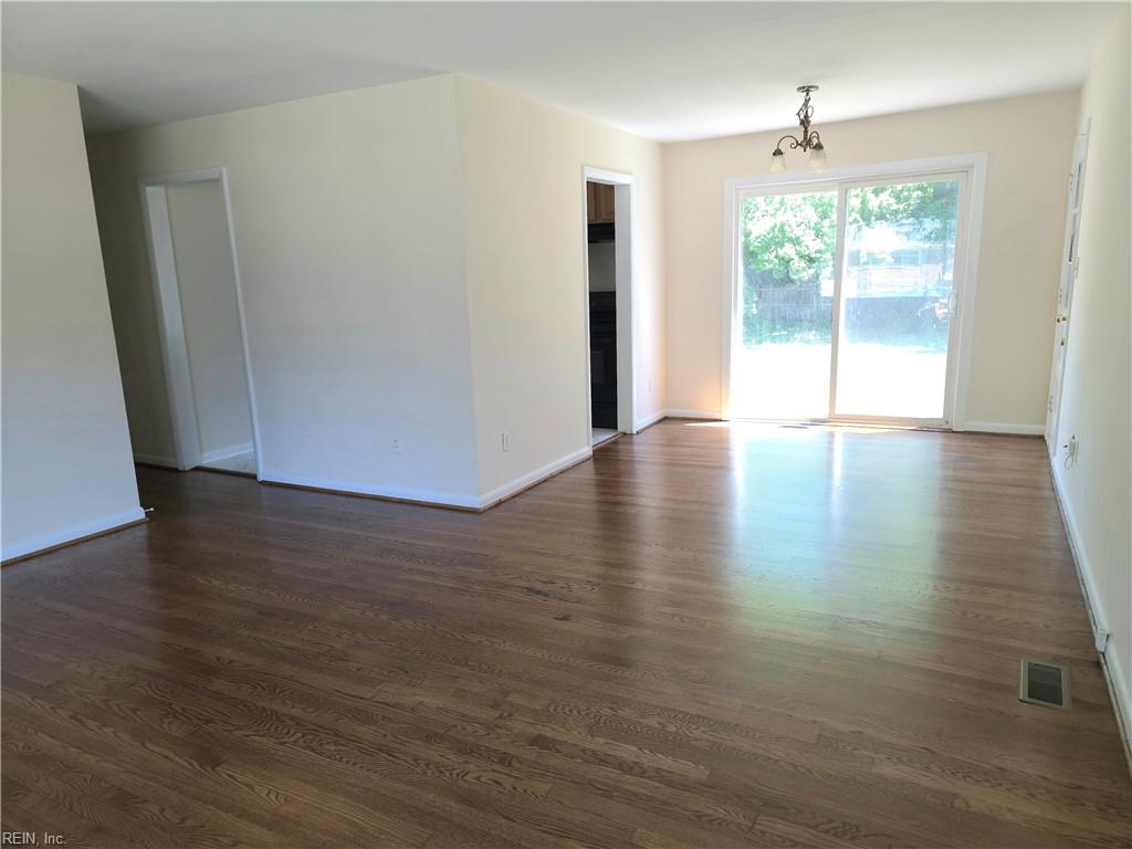 87 Kendall Drive Newport News VA 23601