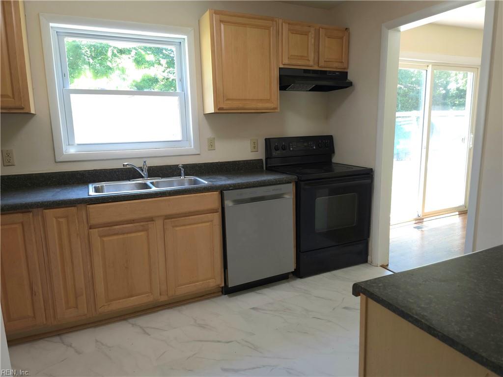 87 Kendall Drive Newport News VA 23601
