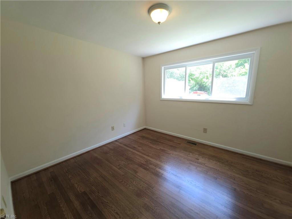 87 Kendall Drive Newport News VA 23601