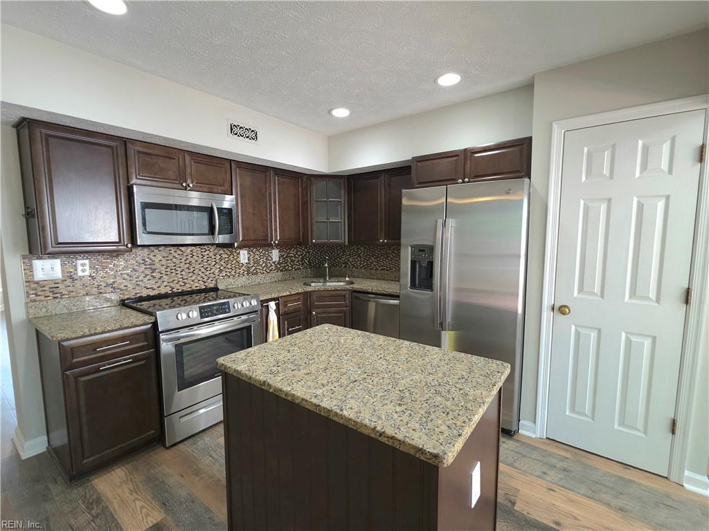304 Arabian Circle Yorktown VA 23693