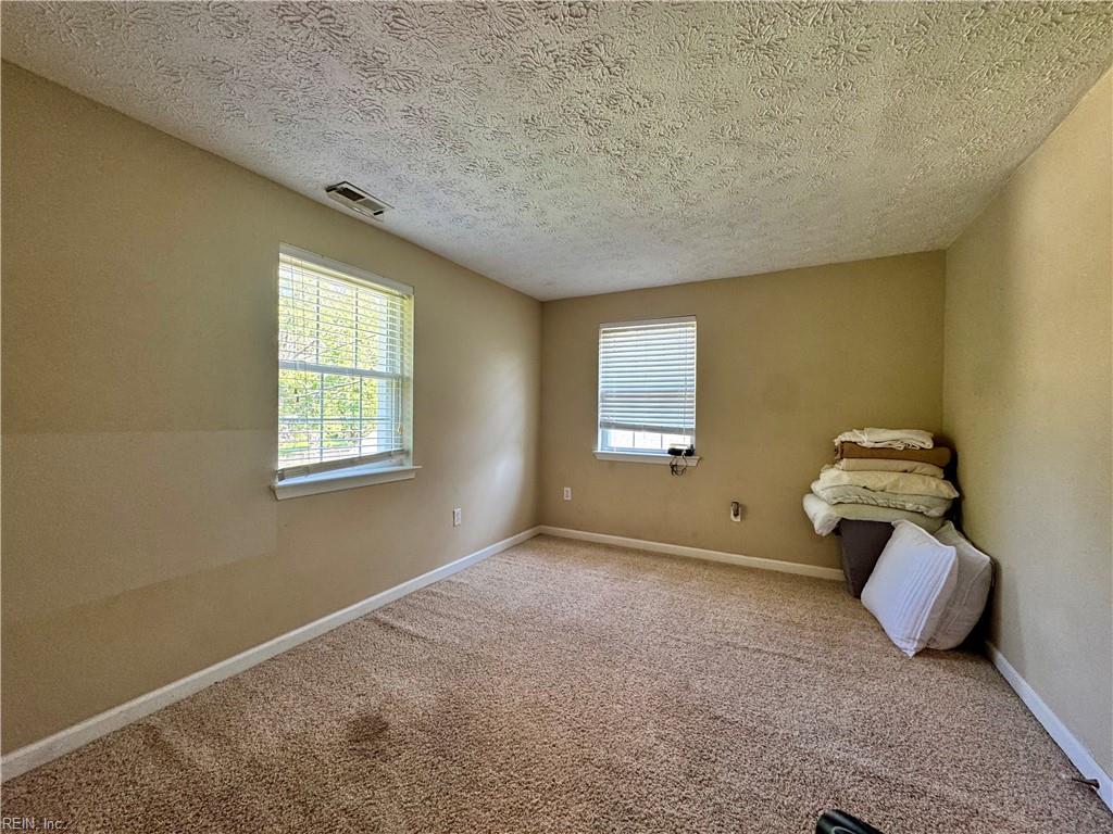 15 Elm Avenue Newport News VA 23601