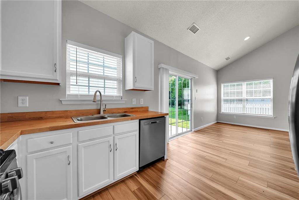 408 Holmes Blvd Boulevard Yorktown VA 23692
