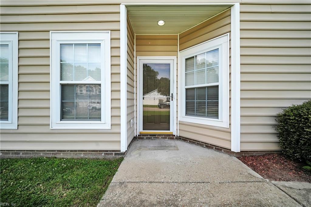 408 Holmes Blvd Boulevard Yorktown VA 23692