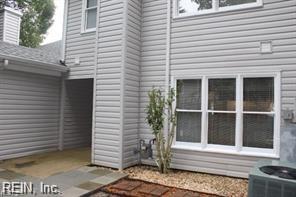 102 Hearthstone Yorktown VA 23692
