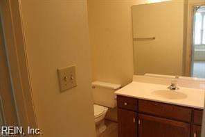 102 Hearthstone Yorktown VA 23692