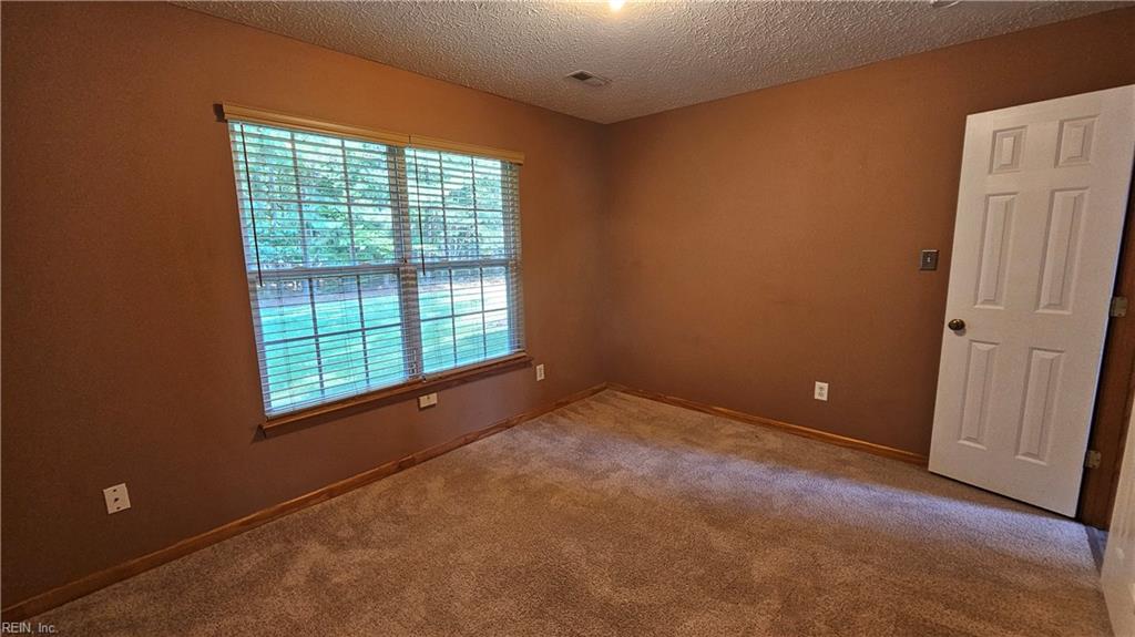 211 Tallyho Drive Yorktown VA 23693
