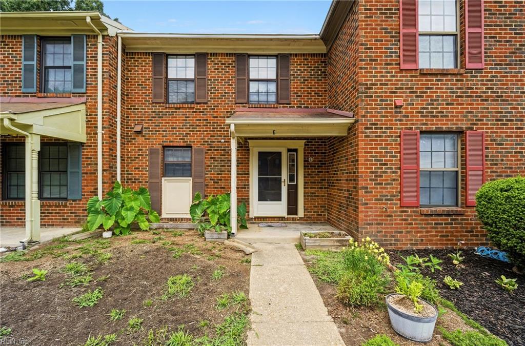 372 Circuit Lane Newport News VA 23608