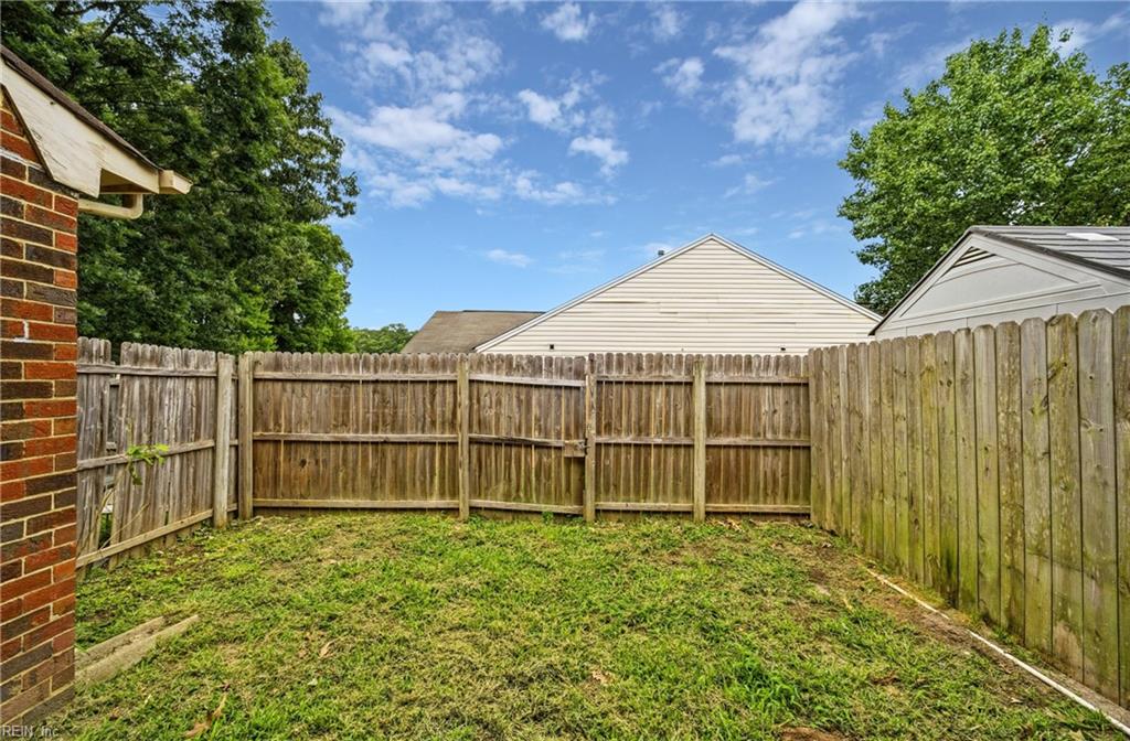 372 Circuit Lane Newport News VA 23608